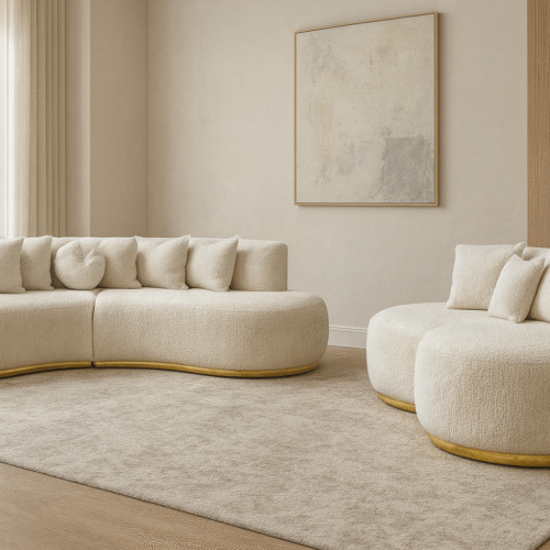 ספה דגם מאג'סטי, בד בוקלה שמנת, צוקל זהב